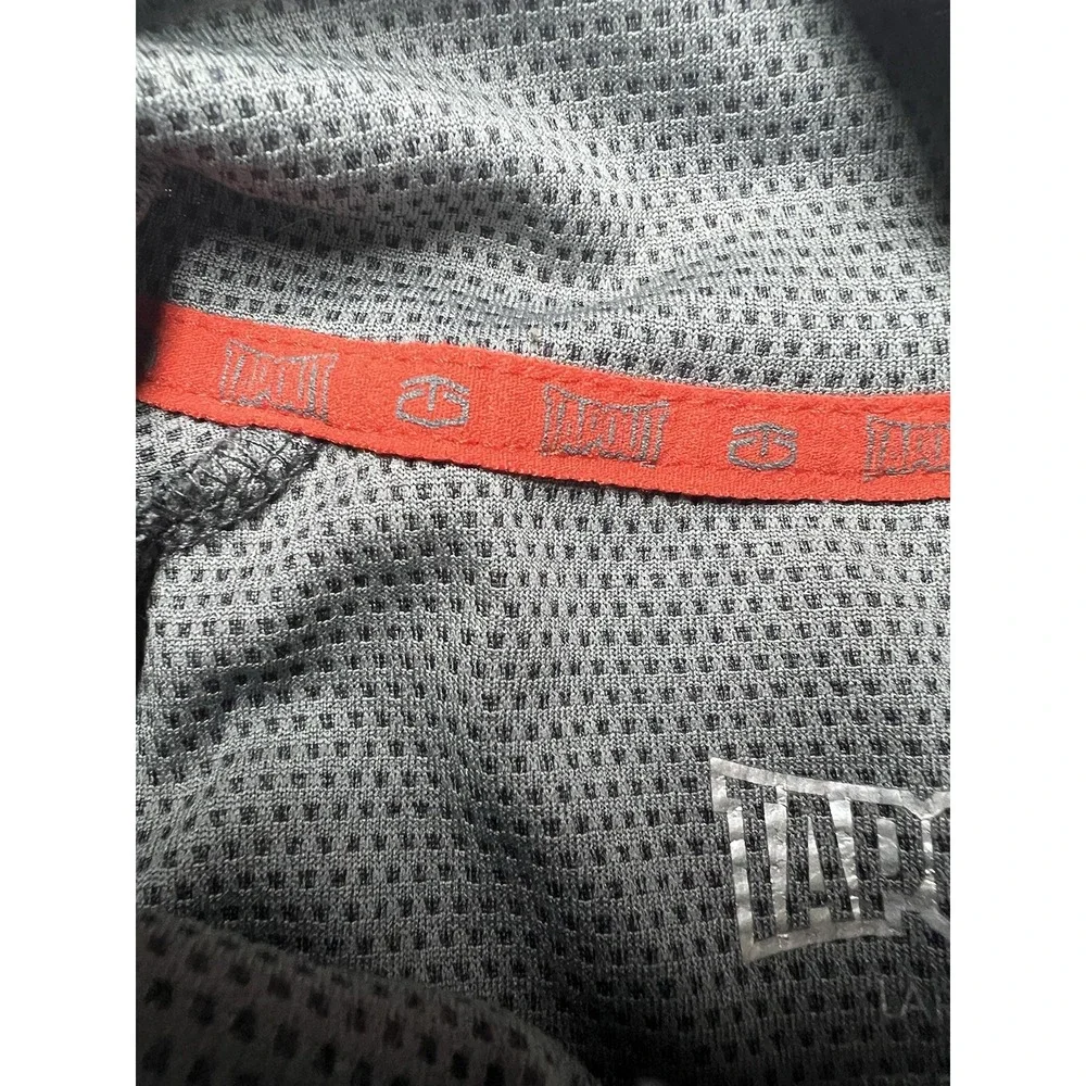 TapOut 1/4 Zip Pullover Men's Large Long Sleeve TapOut Spell Out Mock Neck Gray - Picture 9 of 12